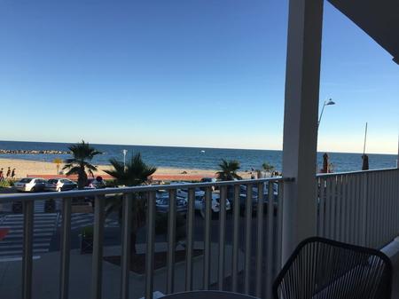 french_vacation_adult_tour_hotel_beach-3 9 day south of france tour