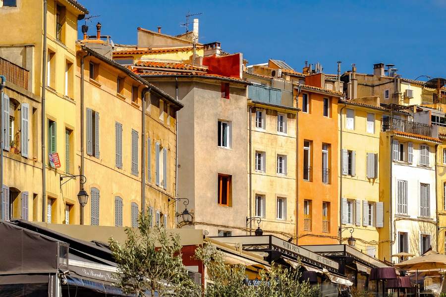 Colorful houses of Aix-en-Provence