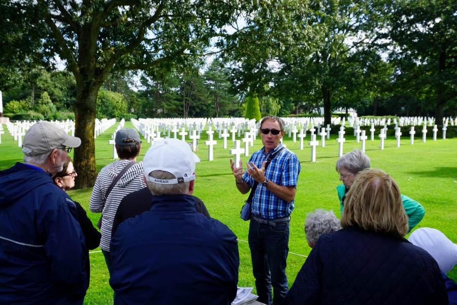 WW2 cemetery Normandy guided tour Americans
