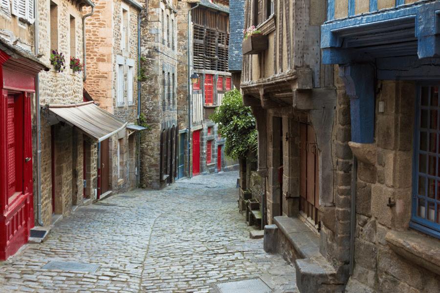 Dinan must see village france